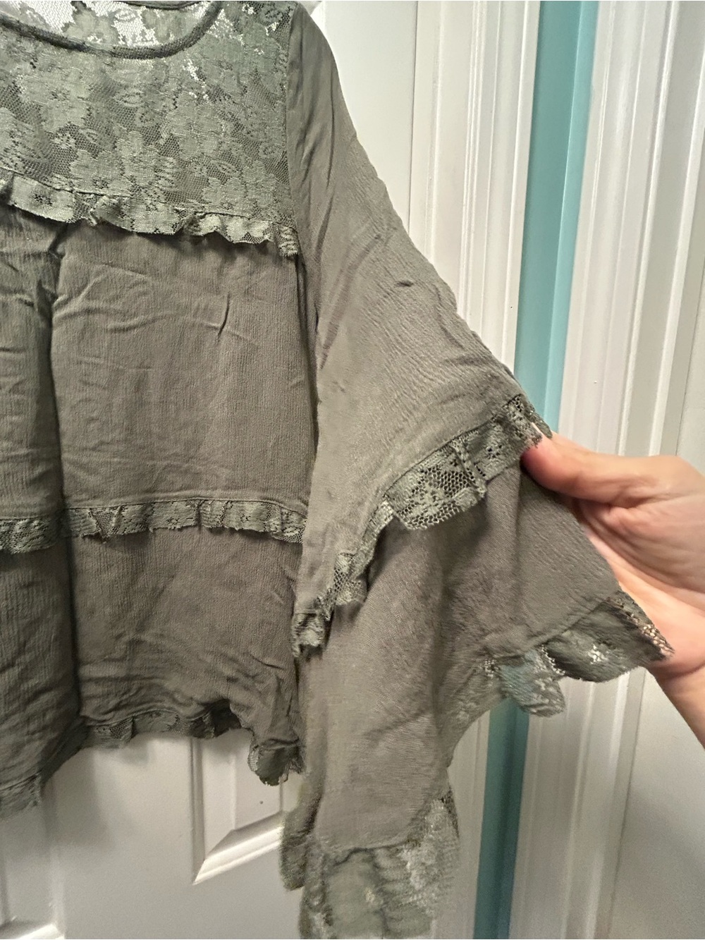 Olive green lace boho tunic - Picture 3 of 4